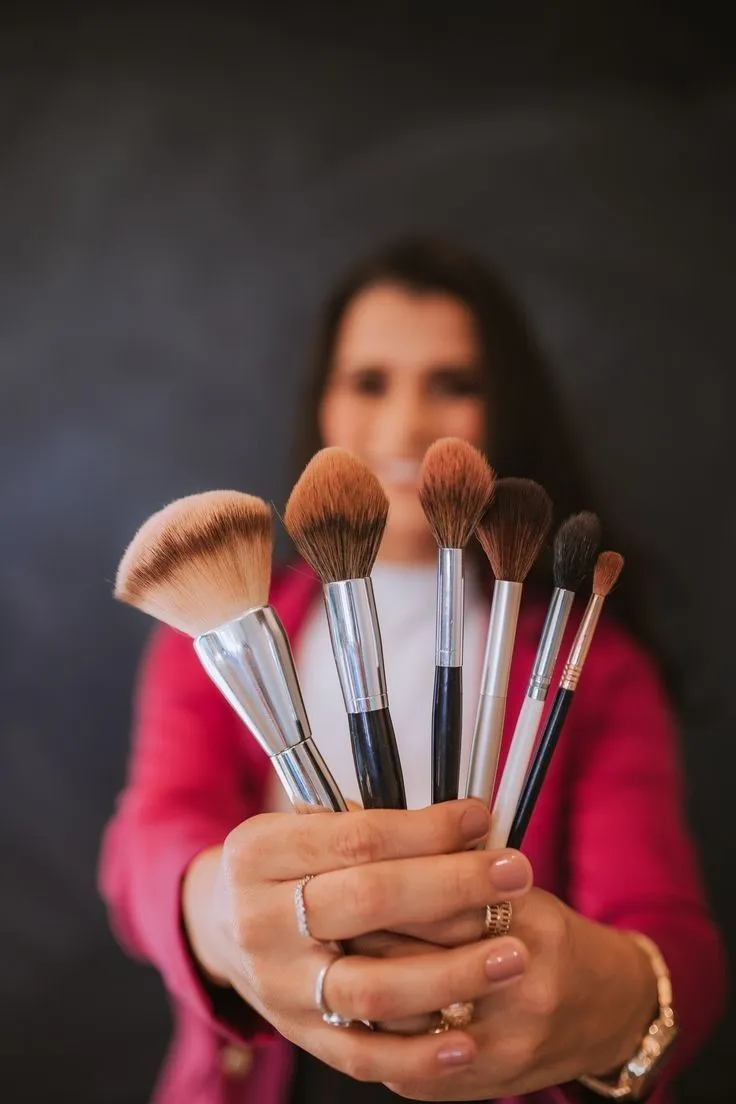 فنانة مكياج